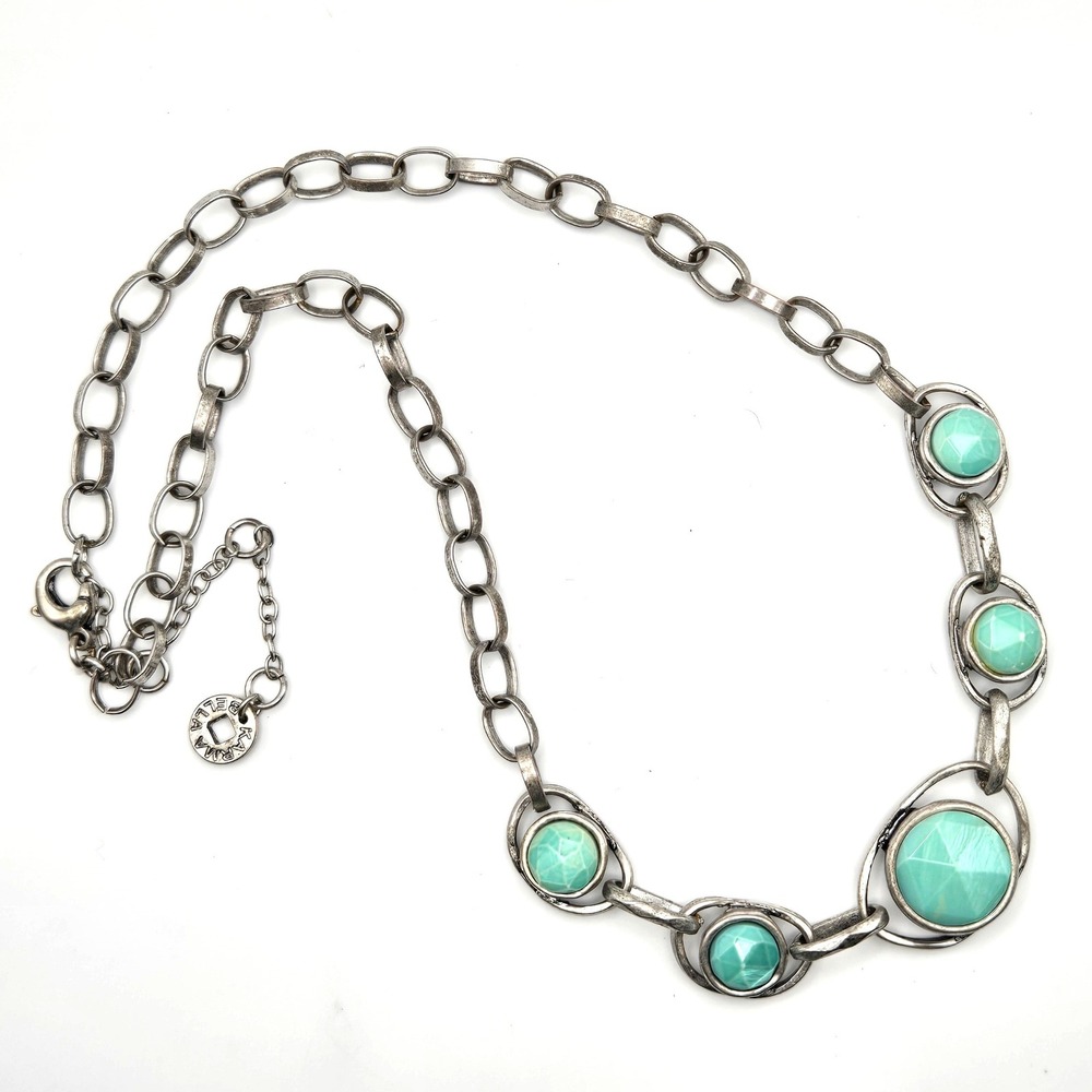 Karma Bella Silver Tone Link Green Faceted Glass Necklace Adjustable 18" to 20" - Picture 2 of 6